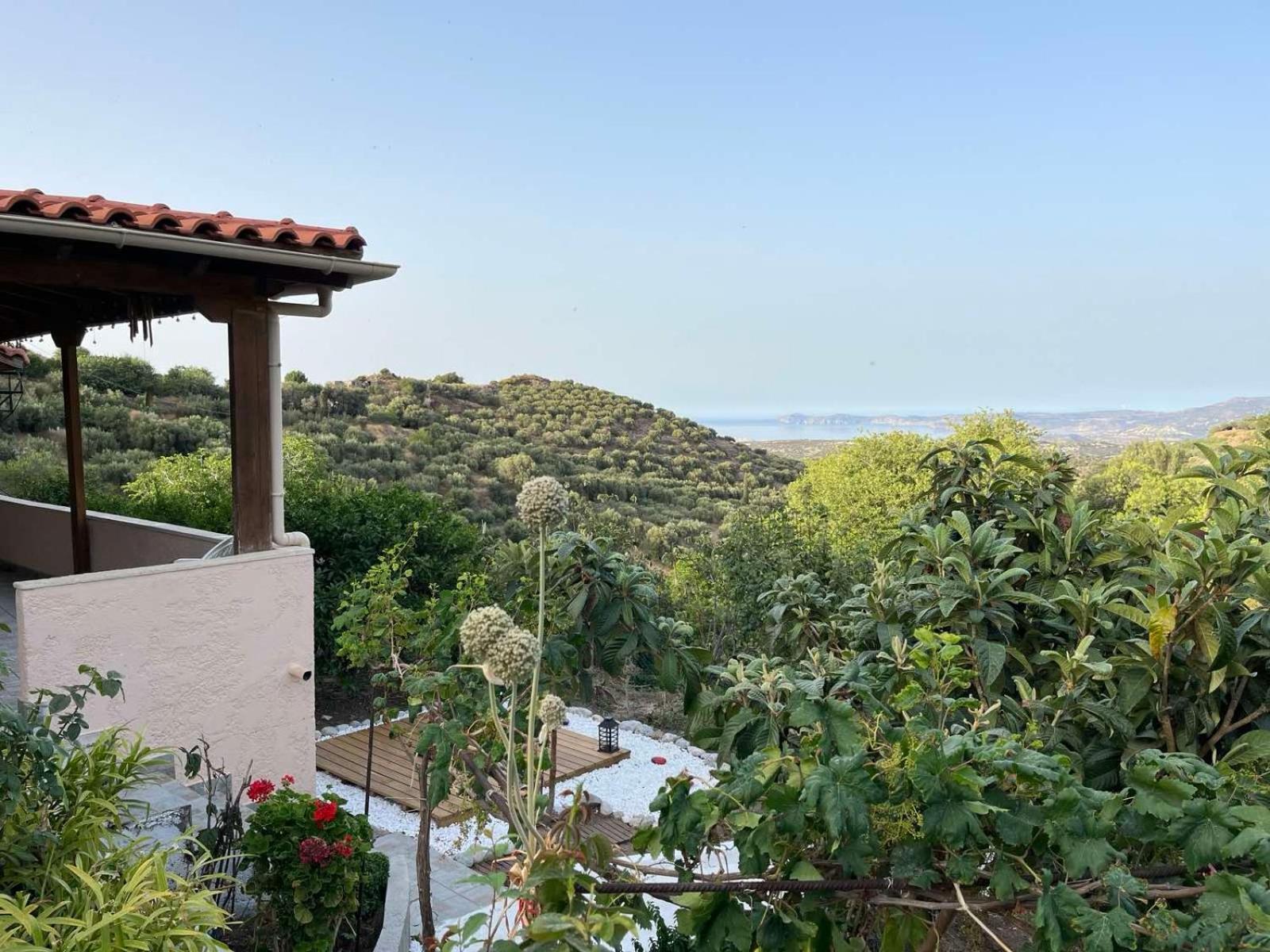 The Garden House, Sitia Apartment Bagian luar foto